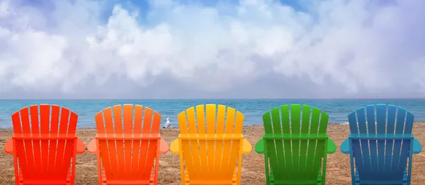 tatil plaj sandalyeleri kum üzerinde