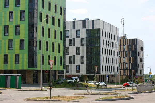 Innopolis, Rusya - 11 Haziran 2018: Kazan ilçesindeki It-Village 'da modern bina. Tataristan 'daki Innopolis şehri. Innopolis 'teki konut binaları.