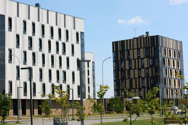 Innopolis, Rusya - 11 Haziran 2018: Kazan ilçesindeki It-Village 'da modern bina. Tataristan 'daki Innopolis şehri. Innopolis 'teki konut binaları.