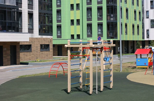 Innopolis, Rusya - 11 Haziran 2018: Kazan ilçesindeki It-Village 'da modern bina. Tataristan 'daki Innopolis şehri. Innopolis 'teki konut binaları.