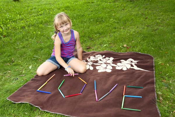 Little girl playing — Stock Photo, Image