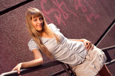 Güzel bronzlaşmış kız