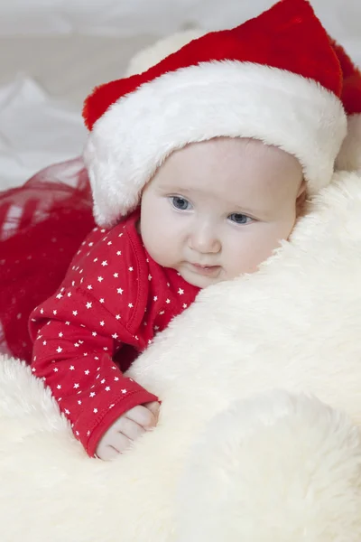 かわいい女の子のクリスマス帽子 — ストック写真