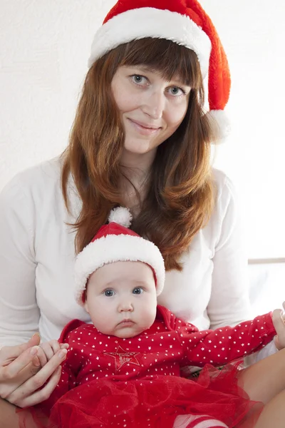 Anne ve çocuk Noel kutlaması — Stok fotoğraf