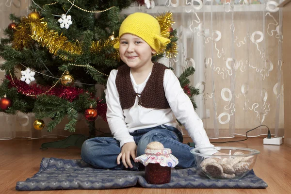 Funny boy with can of jam — Stock Photo, Image