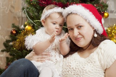 mutlu bebek annesi ile