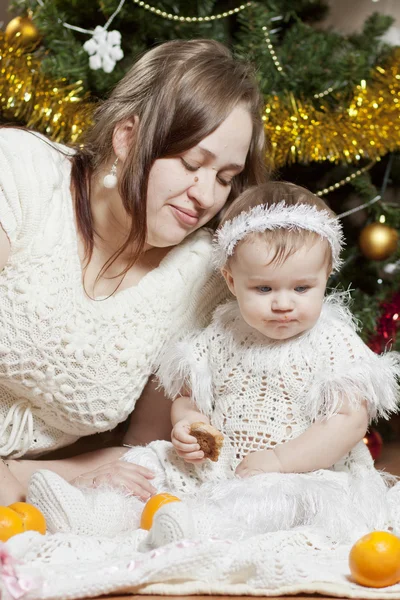 Happy little baby with her mother — Stock Photo, Image