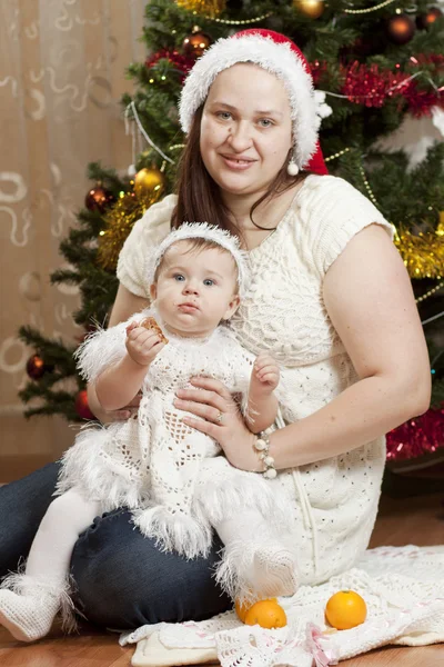 Bebé feliz com sua mãe — Fotografia de Stock