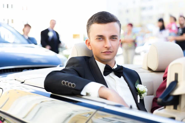 Attractive young groom — Stock Photo, Image