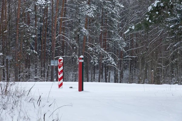 Όριο Πυλώνες Της Λευκορωσίας Και Της Πολωνίας Στα Σύνορα Ένα — Φωτογραφία Αρχείου