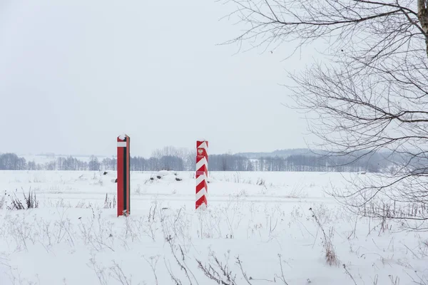 Pilares Borda Bielorrússia Polônia Borda Campo Inverno — Fotografia de Stock