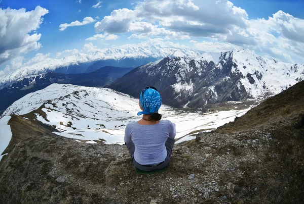 Entspannung in den Bergen Georgiens — Stockfoto