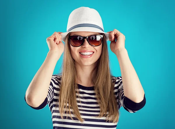 Summer girl in hat — Stock Photo, Image