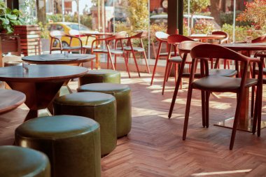 İç mimari modern kahve dükkanı. Kimse yok.