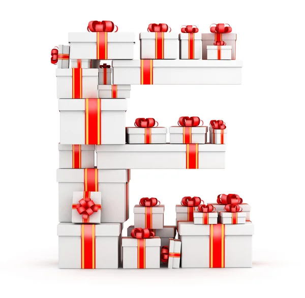 Буква Е из коробок с подарками, украшенных красными лентами — стоковое фото