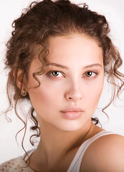 Beautiful young girl — Stock Photo, Image