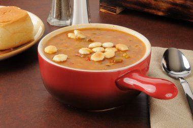 taş fırında güveç içinde tavuk çorbası