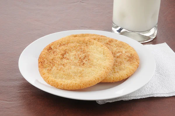 Cookies and milk — Stock Photo, Image