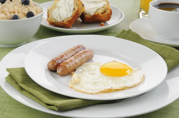 Saucisse et oeufs — Photo