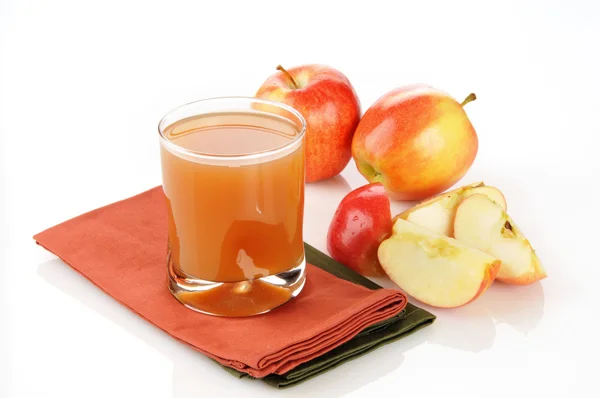 Fresh unfiltered apple juice — Stock Photo, Image