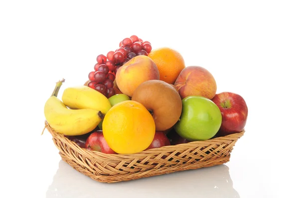 Canasta de regalo de fruta —  Fotos de Stock
