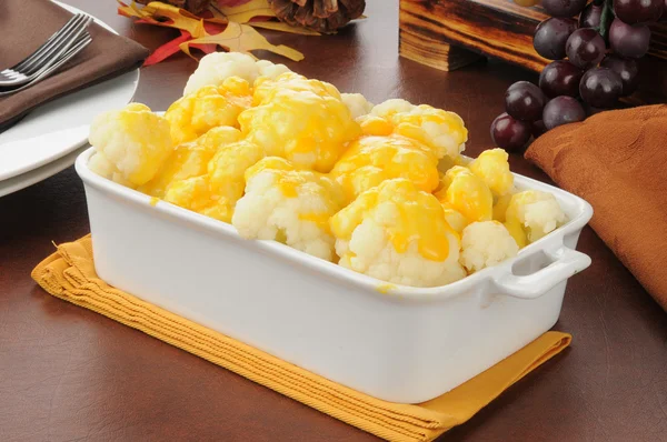 Cauliflower and cheese sauce — Stock Photo, Image