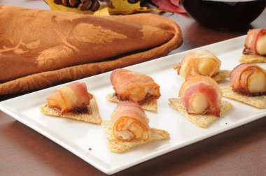 pastırma tarak kraker üzerinde tamamladı.