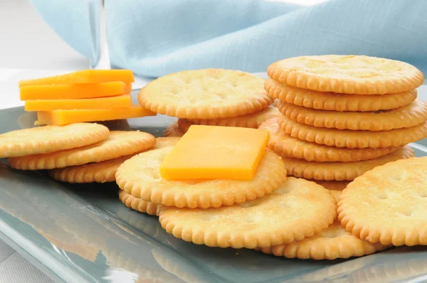 チーズとクラッカー — ストック写真