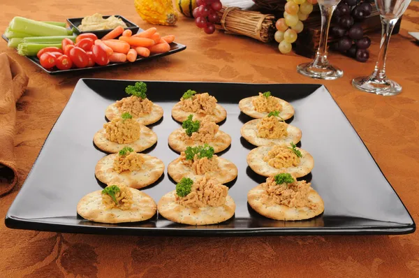 Galletas saladas con paté de eneldo de langosta — Foto de Stock