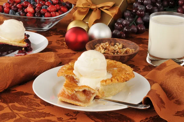 Jablečný koláč na Vánoce — Stock fotografie