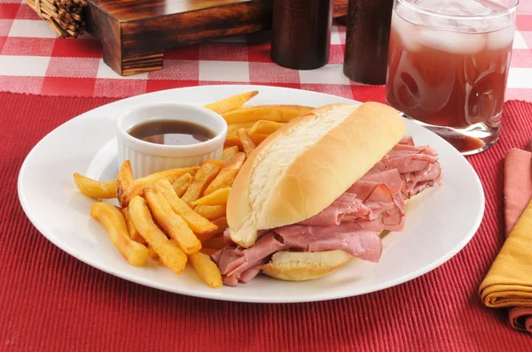 Roast beef au jus — Stock Photo, Image