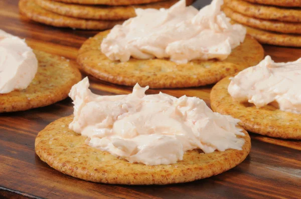 Crackers and ccream cheese — Stock Photo, Image