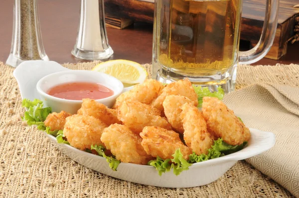 Coconut shrimp and beer — Stock Photo, Image