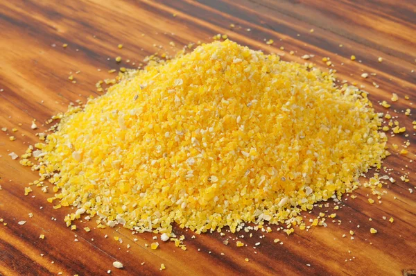 黄色いトウモロコシのグリッツ — ストック写真