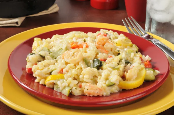 Plate of garlic shrimp risotto — Stock Photo, Image