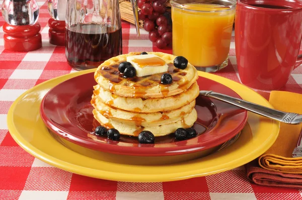 Waffles with blueberries — Stock Photo, Image