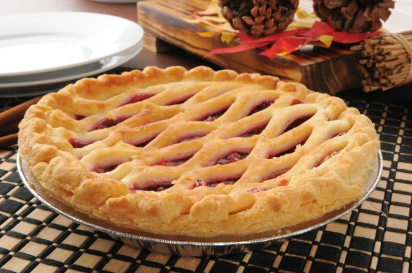 Tarte aux cerises entière — Photo