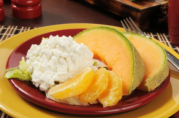 Cottage Cheese with Cantaloupe and Oranges — Stock Photo, Image