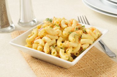 makarna salatası