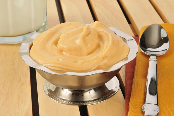 Kola pudding med mjölk — Stockfoto
