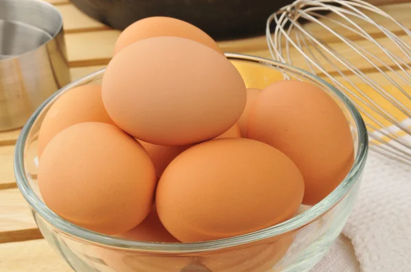 Αγρόκτημα νωπά brwon αυγά — Φωτογραφία Αρχείου