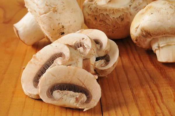 Funghi affettati — Foto Stock