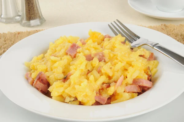 Diced ham and au gratin potatoes — Stock Photo, Image