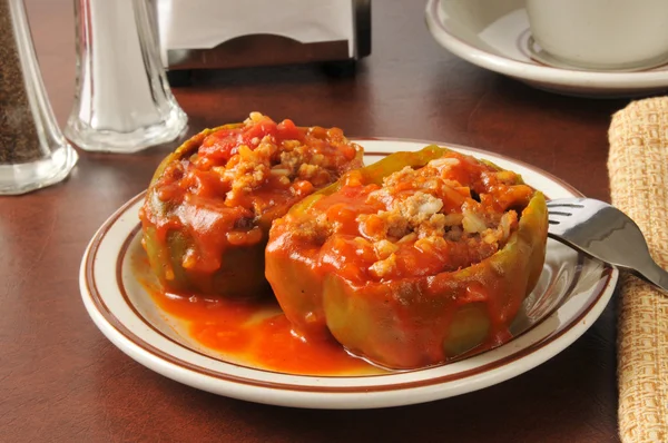 Gevulde groene paprika 's — Stockfoto