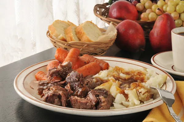 Langsam gekochter Chuck Braten — Stockfoto