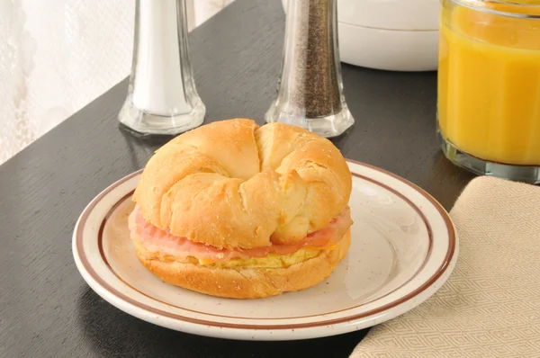 Desayuno Croissant —  Fotos de Stock