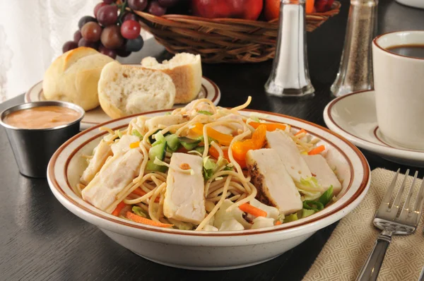 Oriental chicken salad — Stock Photo, Image