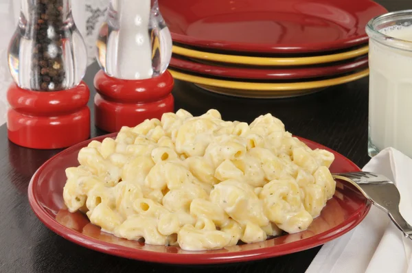 Macarrão parmesão e queijo — Fotografia de Stock