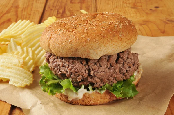 Thich hamburger — Stock Photo, Image