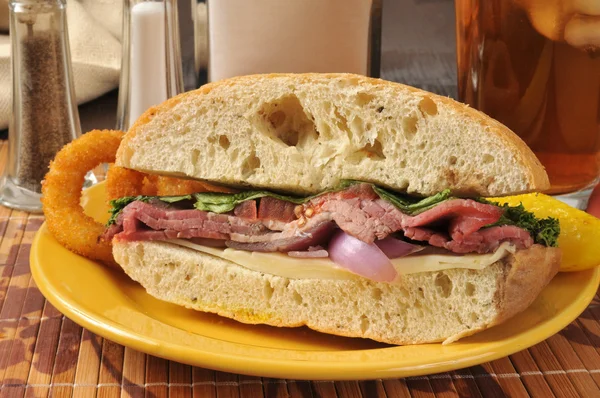 Etli sandviç — Stok fotoğraf